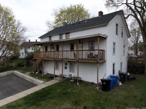 35 Railroad Ave, Norwich CT  06351-2253 exterior