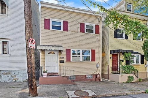 465 Taylor St, Pittsburgh, PA 15224-1845