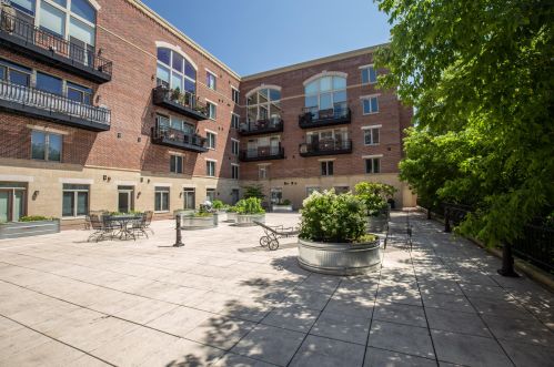 1515 Van Buren St, Milwaukee WI  53202-2097 exterior