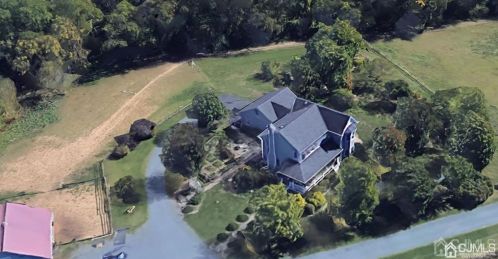 54 Cranbury Neck Rd, East Windsor, NJ 08512-2814