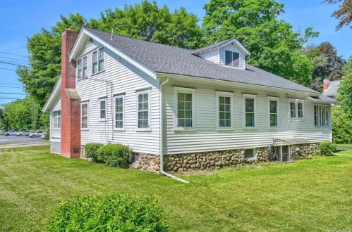 41 Goshen Ave, Washingtonville NY  10992-1117 exterior