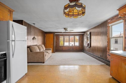 128 Tiogue Ave, Coventry RI 02816-6491 exterior