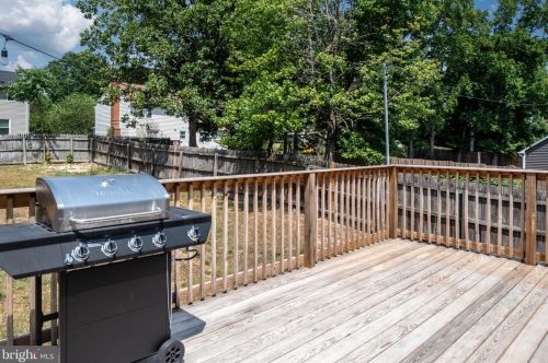 5901 Danielle Dr, Fredericksburg VA  22407-6495 exterior