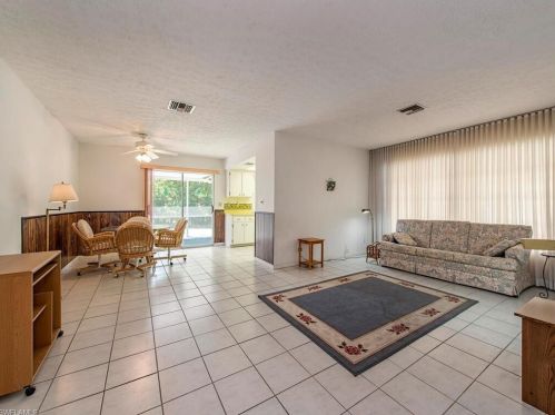530 94th Ave, Naples, FL 34108-2445
