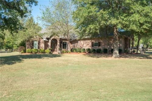 1137 Meadow Bridge Dr, Greenwood, AR 72936-3015