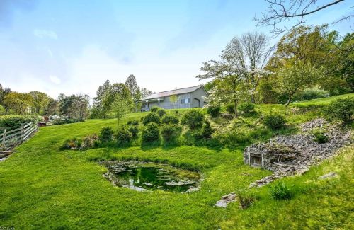 30 Fox Chase Rd, Chester NJ  07930-2915 exterior