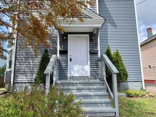 167 Holly St, Bridgeport, CT 06607-1036