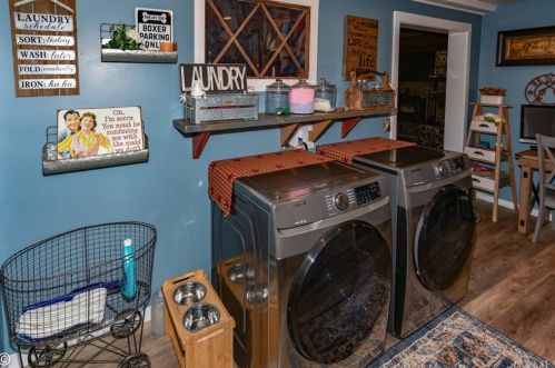 1063 H Ln, Big Bear City CA  92314-9693 exterior