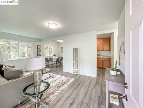 2209 24th St, Oakland, CA 94606-4247