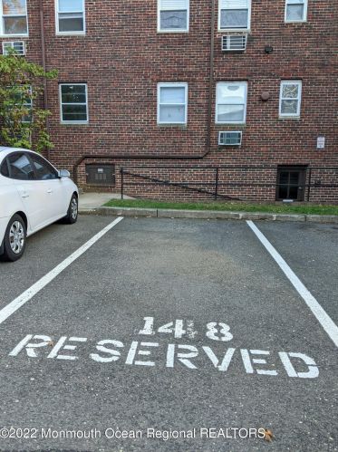 53 Manor Dr, Tinton Falls NJ  07712-2568 exterior