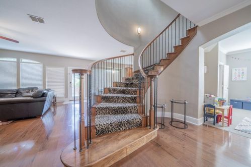 3300 Marymount Dr, Denton TX  76210-8784 exterior