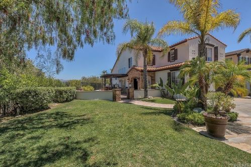 25742 Lewis Way, Santa Clarita, CA 91381-1437