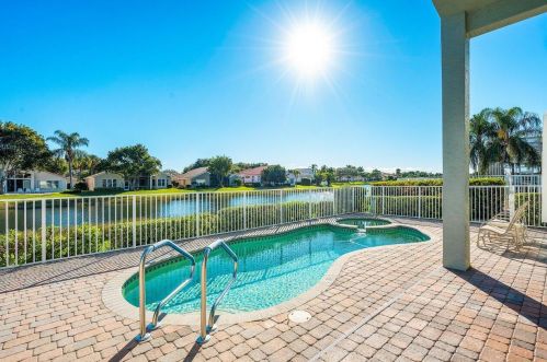 13202 Alhambra Lake Cir, Delray Beach, FL 33446-3734