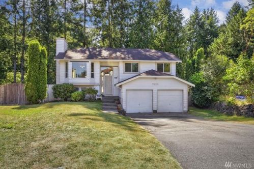7634 Orcas Pl, Bremerton, WA 98311-9180
