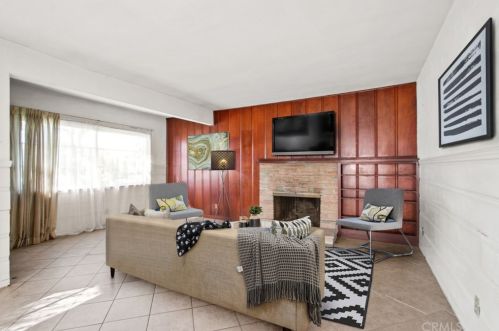 3540 Olive Ave, Long Beach CA  90807-4644 exterior