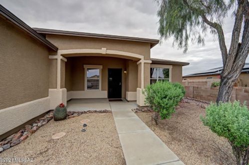 3581 Desert Echo Rd, Tucson, AZ 85735-5138