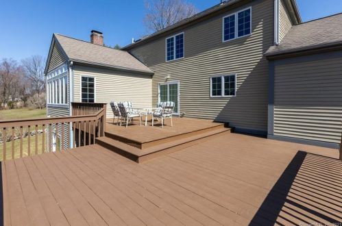 34 Mudry Farm Rd, Brookfield Center CT  06804-3542 exterior