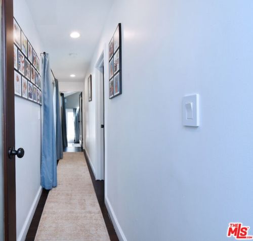 14609 Albers St, Van Nuys CA  91411-3711 exterior