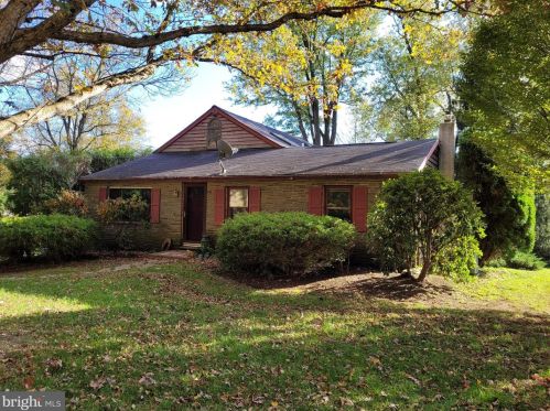 463 Yoder Rd, Marsh, PA 19520-9043