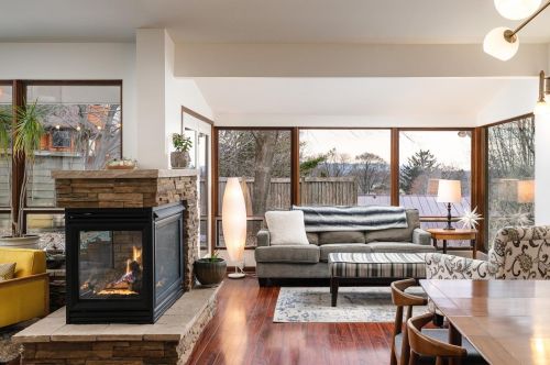 1703 Sunset Dr, La Crosse WI  54601-7028 exterior