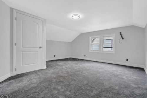 16 Dayton Cres, Bernardsville NJ  07924-2704 exterior