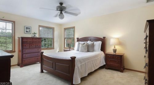 13 Woodside Ln, Flemington NJ  08822-3221 exterior