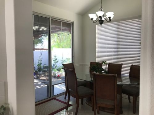 30422 Daisy Ct, Santa Clarita CA  91384-3779 exterior