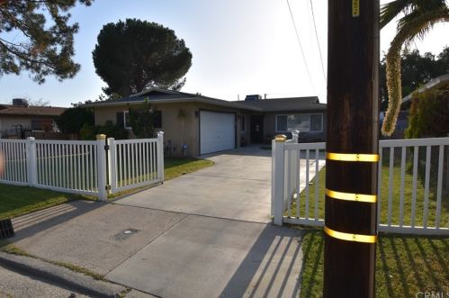 3178 Sanchez St, San Bernardino, CA 92404-2722