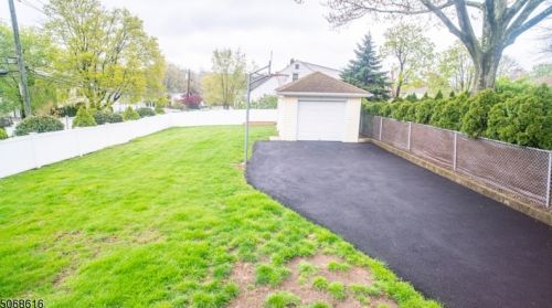 61 Grove Ave, Verona NJ  07044-1612 exterior