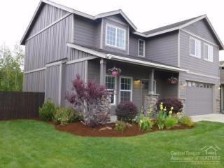 2894 Jill Ave, Bend, OR 97701-7712