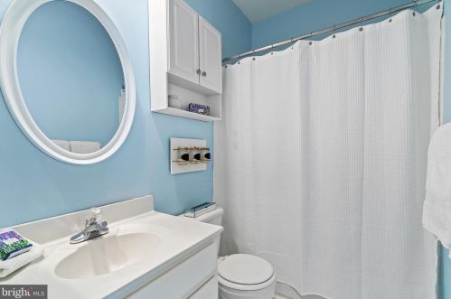 1116 Keokuk Ter, Leesburg VA 20176-6665 exterior