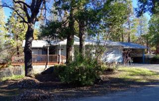 36233 Cedar Ln, Bass Lake, CA 93669-9705