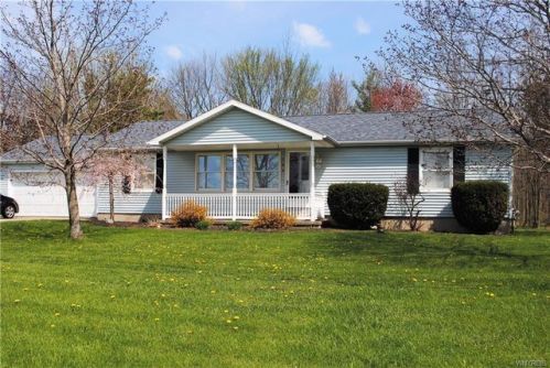 980 Beach Rd, Angola, NY 14006-9702