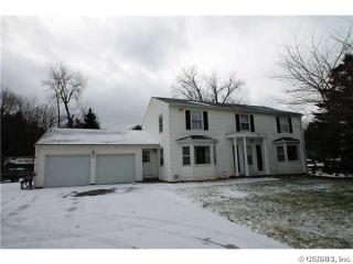 107 Kirklees Rd, Pittsford, NY 14534-1614