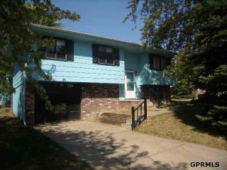 3302 Granada Pkwy, Bellevue, NE 68123-1348