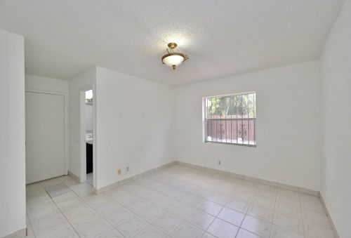4903 Saratoga Rd, West Palm Beach FL  33415-7415 exterior