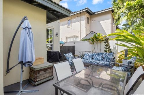 91-1030 Wahinoho St, Kapolei HI  96707 exterior