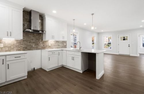 22 Ward Pl, Montclair NJ  07042-3106 exterior