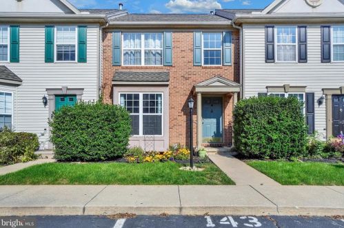 143 Chandler Dr, Red Lion, PA 17356-8759