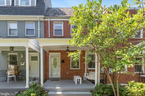 16 Farragut Pl, Washington, DC 20011-3308