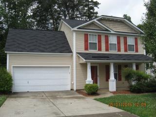 143 Peterborough Dr, Mooresville NC  28115-8500 exterior
