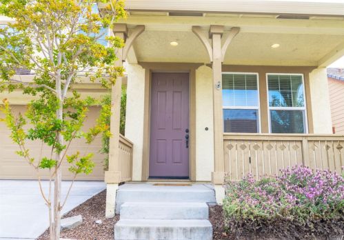 1834 Velvetleaf Ln, Santa Rosa, CA 95404-7031