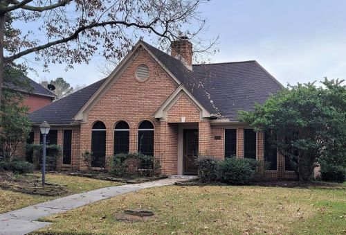 19435 Cluster Oaks Dr, Humble, TX 77346-2918