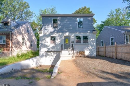 15 Chelsea Ave, East Orange, NJ 07018-2702
