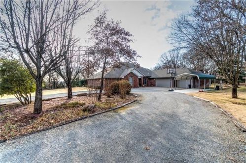 870711 Hickory Ln, Chandler, OK 74834-6203