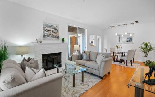 469 Cork Harbour Cir, Redwood City, CA 94065-1625