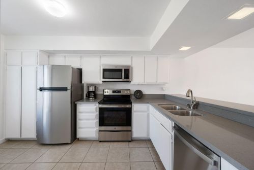 69635 Encanto Ct, Rancho Mirage CA  92270-1238 exterior