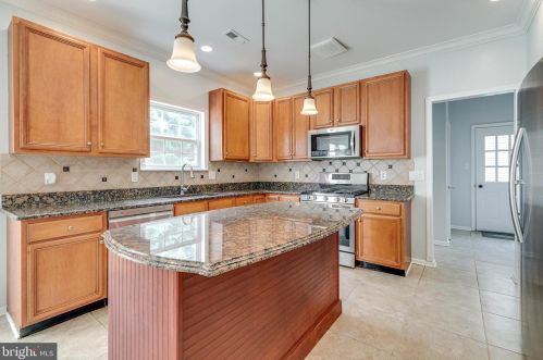 3819 Vincent Dr, Collegeville PA  19426-3058 exterior