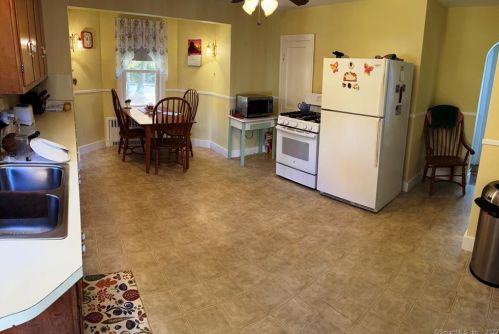 35 Ives Ln, Plymouth, CT 06782-2309