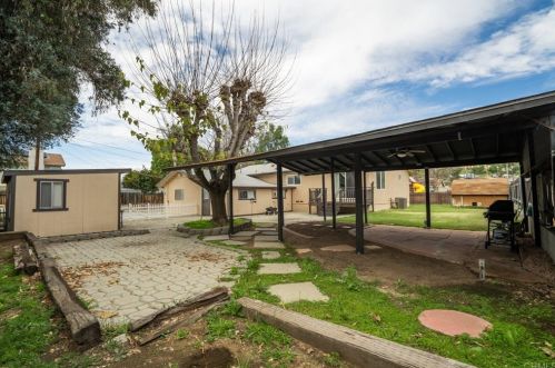 9476 Los Coches Rd, Lakeside CA  92040-4643 exterior